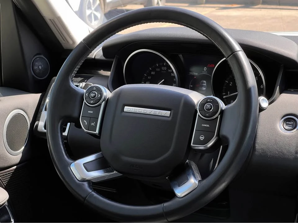 2018 Land Rover Discovery 5th Gen - Image 9 of 13