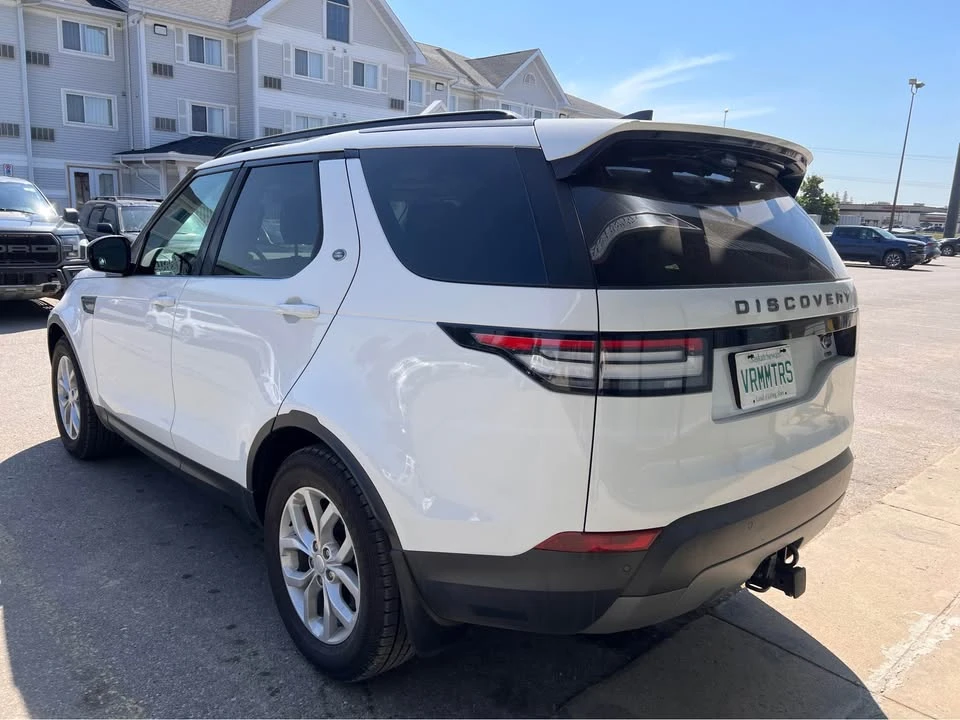 2018 Land Rover Discovery 5th Gen - Image 5 of 13