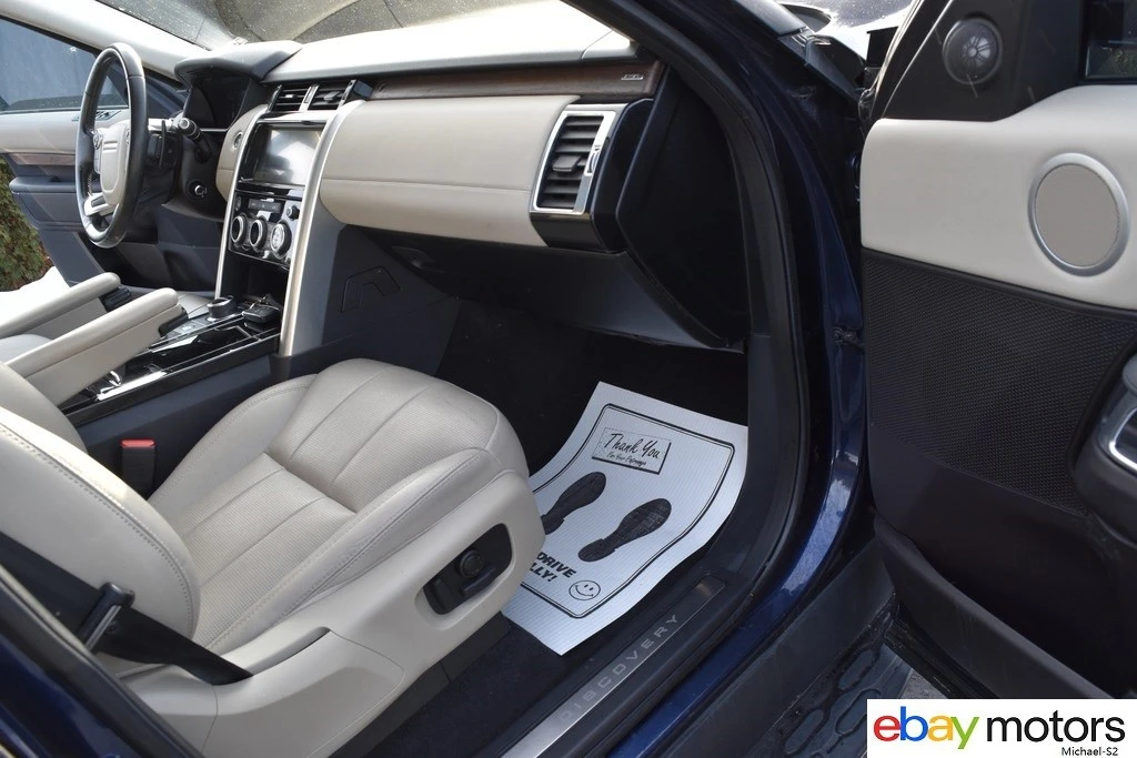 2018 Land Rover Discovery 5th Gen - Image 17 of 21