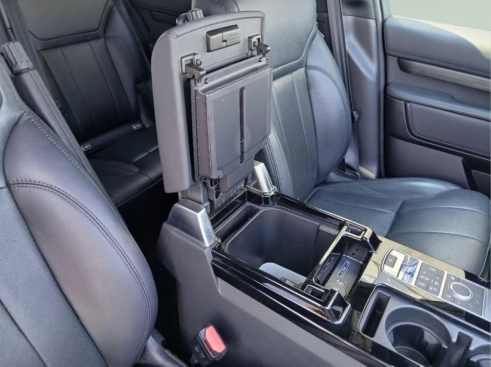 2018 Land Rover Discovery 5th Gen - Image 8 of 19
