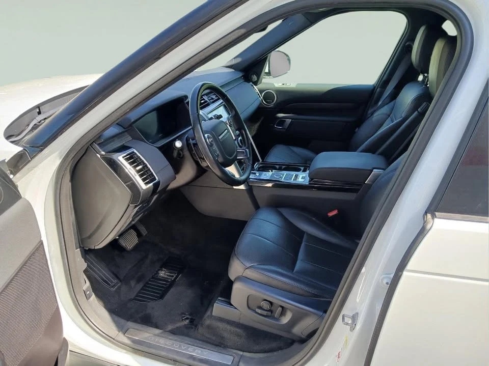 2018 Land Rover Discovery 5th Gen - Image 16 of 19