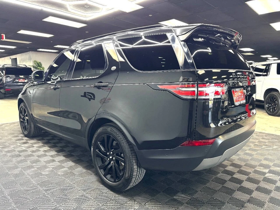 2018 Land Rover Discovery 5th Gen - Image 9 of 12