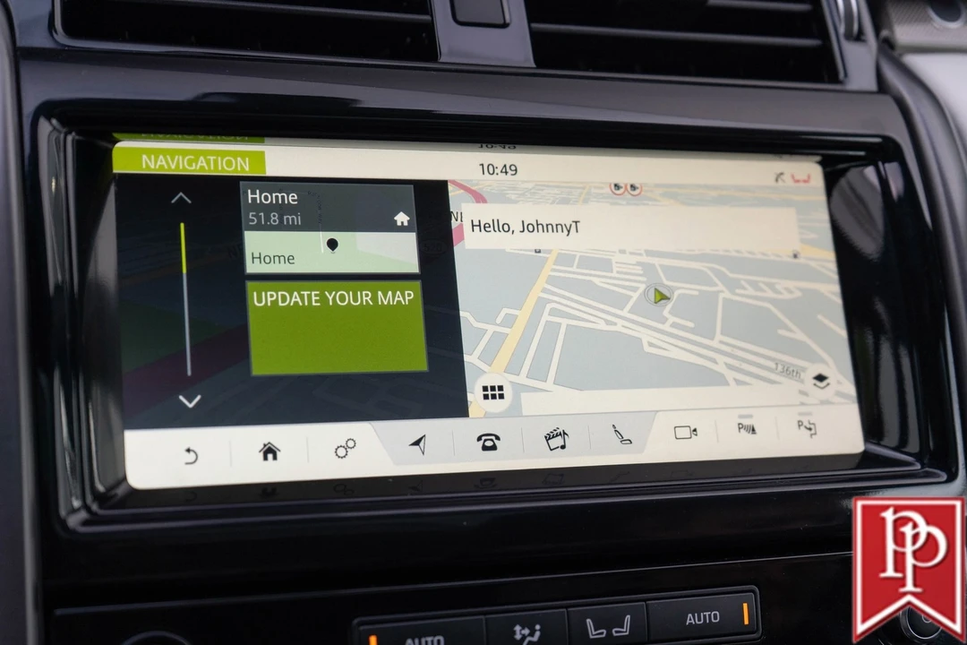 2018 Land Rover Discovery 5th Gen - Image 16 of 21