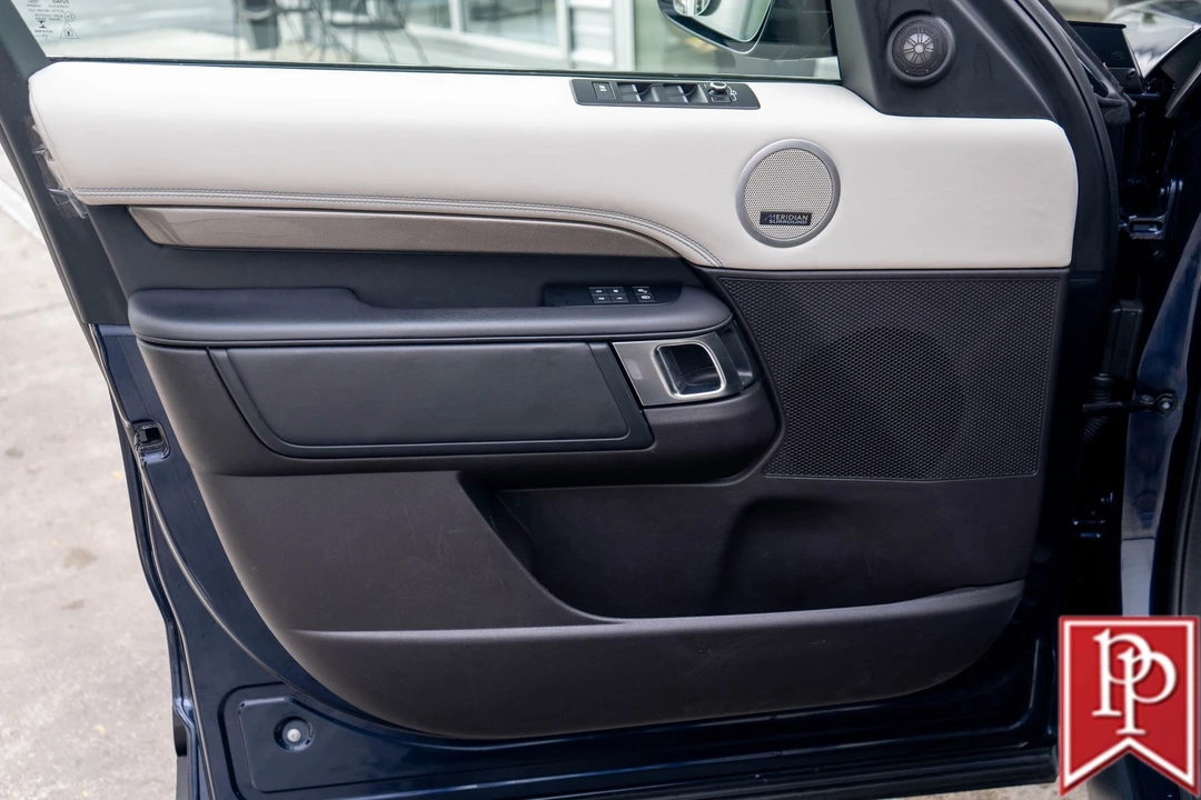 2018 Land Rover Discovery 5th Gen - Image 9 of 21