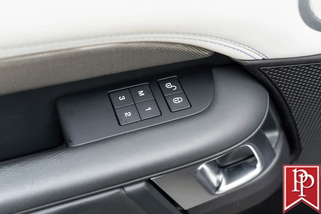 2018 Land Rover Discovery 5th Gen - Image 11 of 21