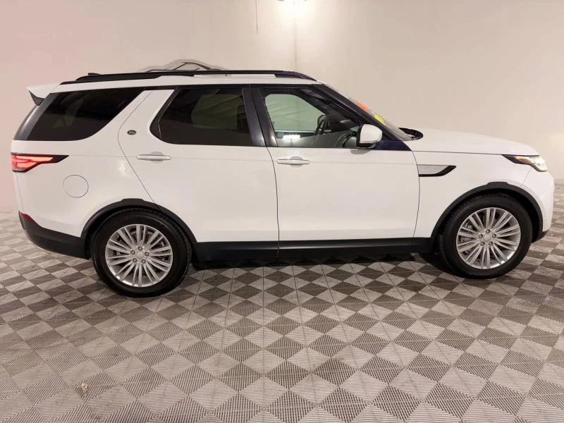 2018 Land Rover Discovery 5th Gen - Image 11 of 12