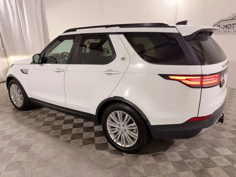 2018 Land Rover Discovery 5th Gen - Image 5 of 12