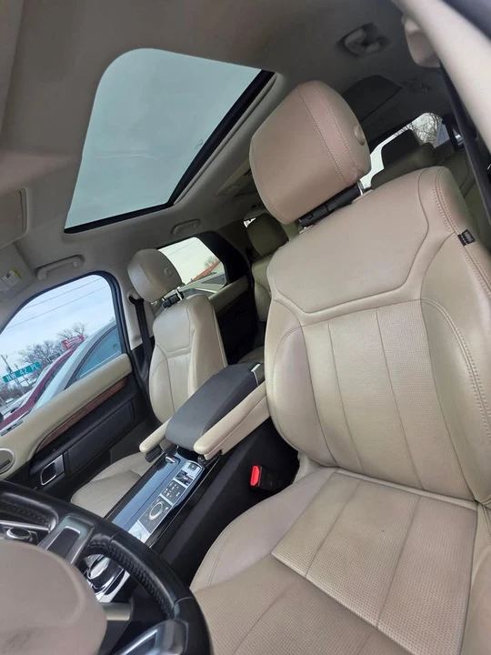 2018 Land Rover Discovery 5th Gen - Image 4 of 10