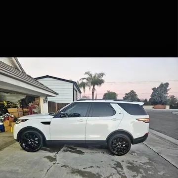 2018 Land Rover Discovery HSE Luxury