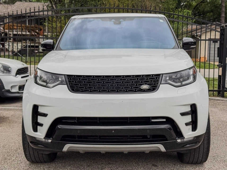 2018 Land Rover Discovery 5th Gen - Image 2 of 12