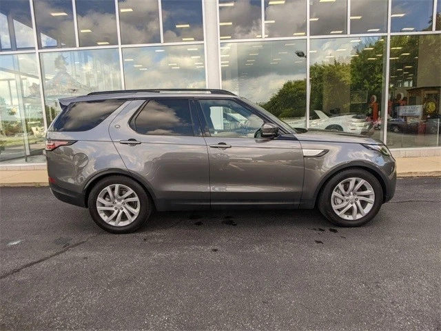 2018 Land Rover Discovery 5th Gen - Image 8 of 21