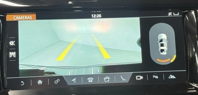 2018 Land Rover Discovery 5th Gen - Image 19 of 21