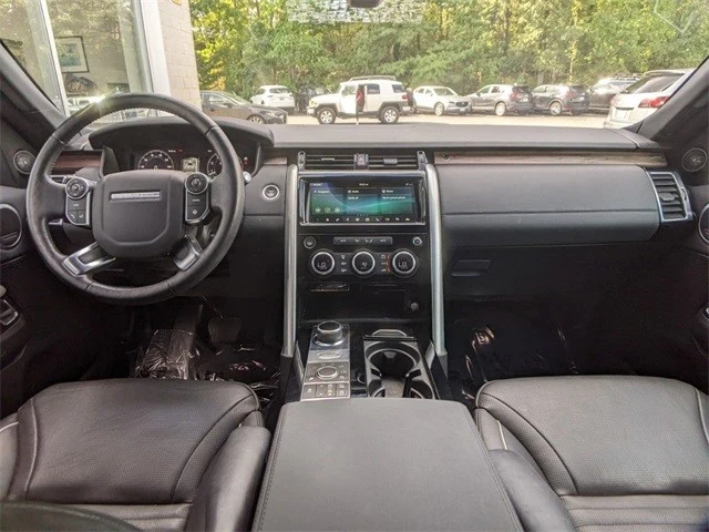 2018 Land Rover Discovery 5th Gen - Image 15 of 21