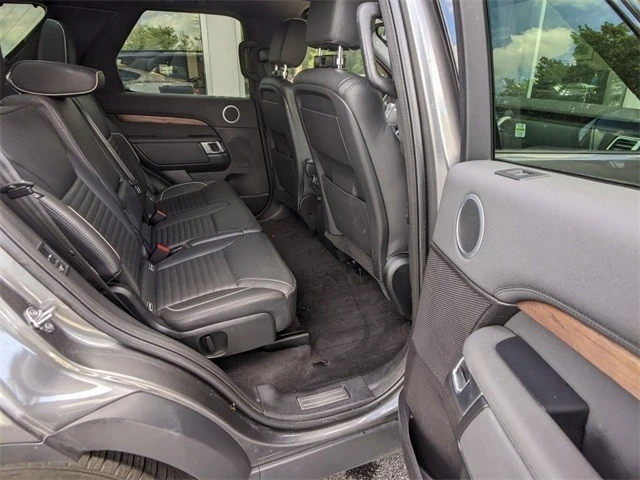 2018 Land Rover Discovery 5th Gen - Image 11 of 21