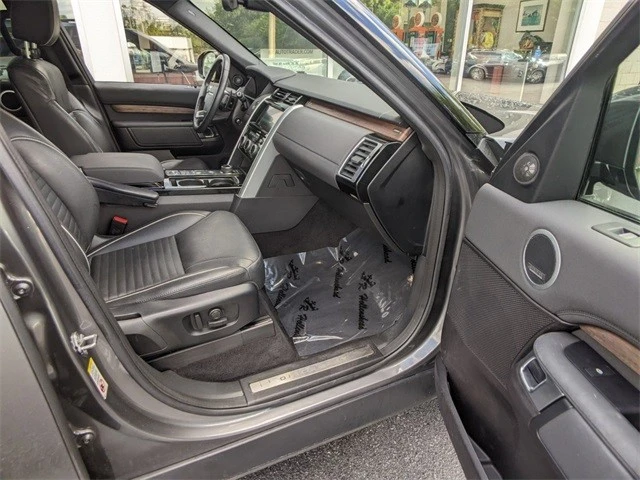 2018 Land Rover Discovery 5th Gen - Image 10 of 21