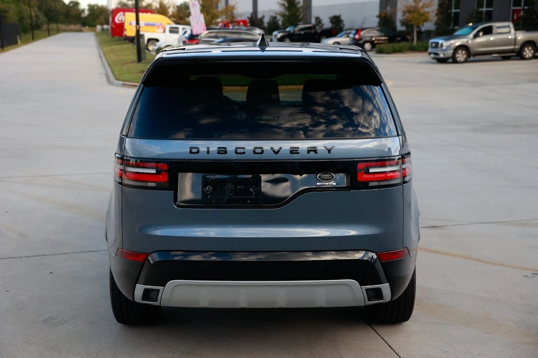 2018 Land Rover Discovery 5th Gen - Image 9 of 12