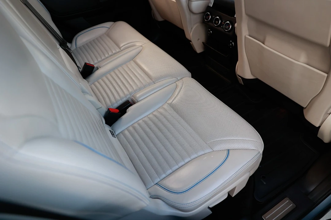 2018 Land Rover Discovery 5th Gen - Image 12 of 12