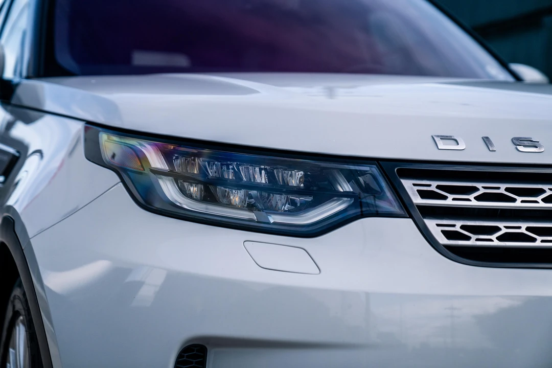 2018 Land Rover Discovery 5th Gen - Image 21 of 31