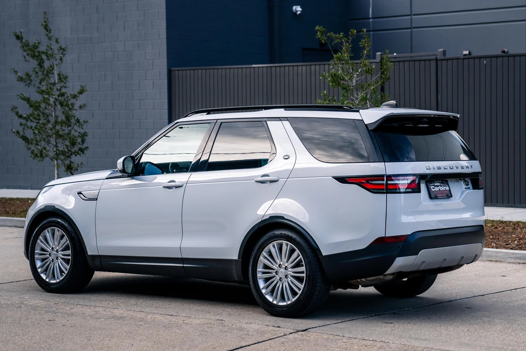 2018 Land Rover Discovery 5th Gen - Image 12 of 31