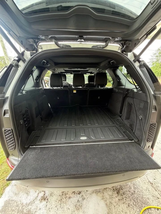 2018 Land Rover Discovery 5th Gen - Image 16 of 17