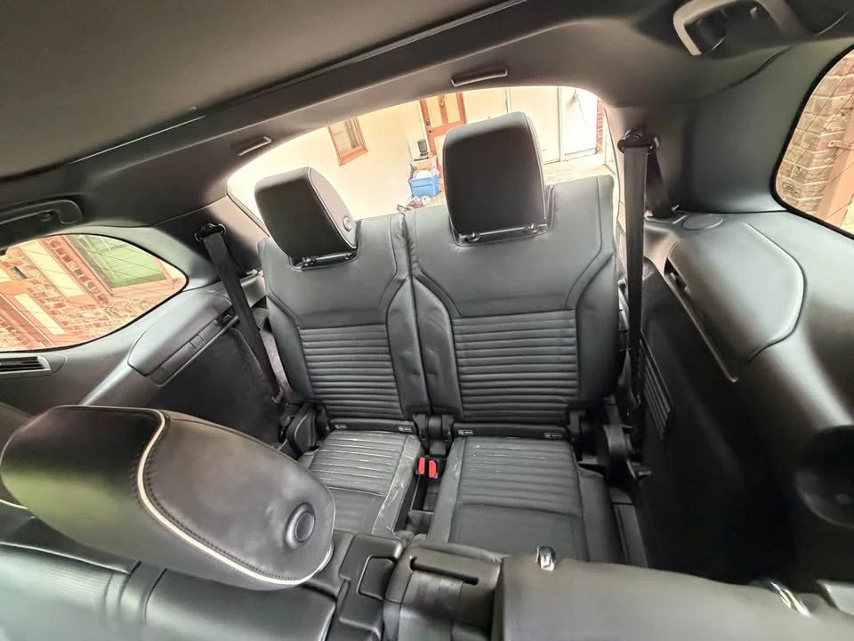 2018 Land Rover Discovery 5th Gen - Image 13 of 17