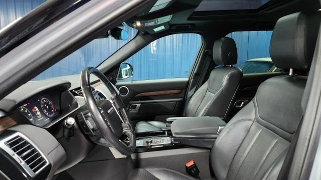 2018 Land Rover Discovery 5th Gen - Image 7 of 12