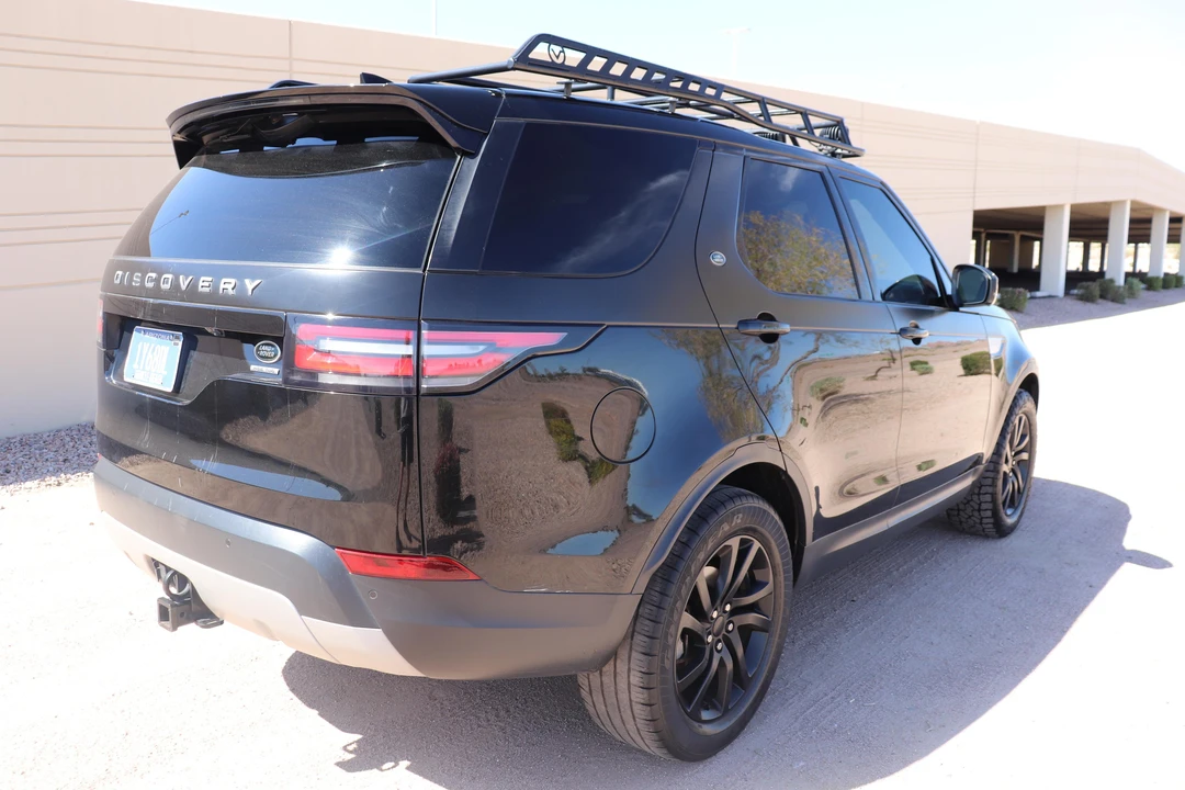 2018 Land Rover Discovery 5th Gen - Image 19 of 21