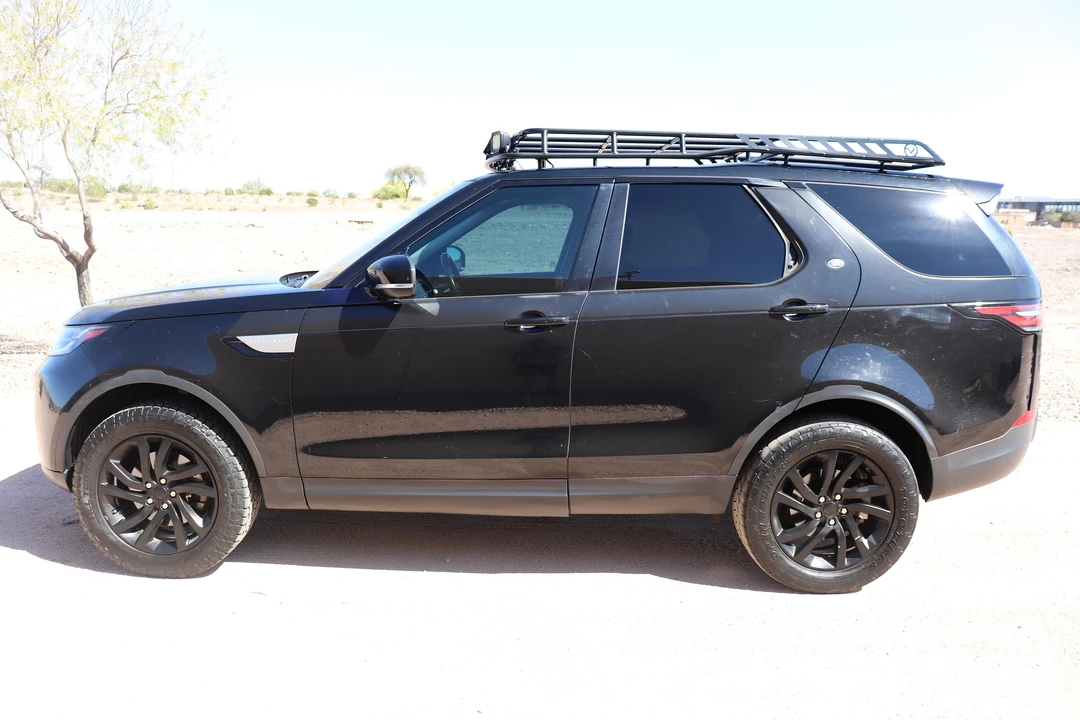 2018 Land Rover Discovery 5th Gen - Image 16 of 21