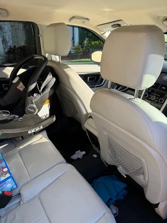 2018 Land Rover Discovery 5th Gen - Image 10 of 13