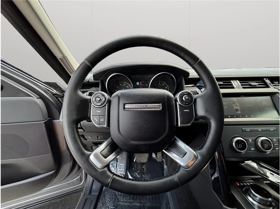 2018 Land Rover Discovery 5th Gen - Image 21 of 21
