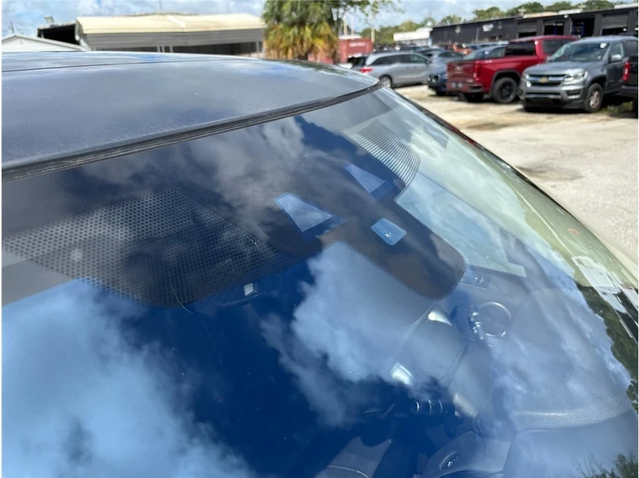 2018 Land Rover Discovery 5th Gen - Image 10 of 21