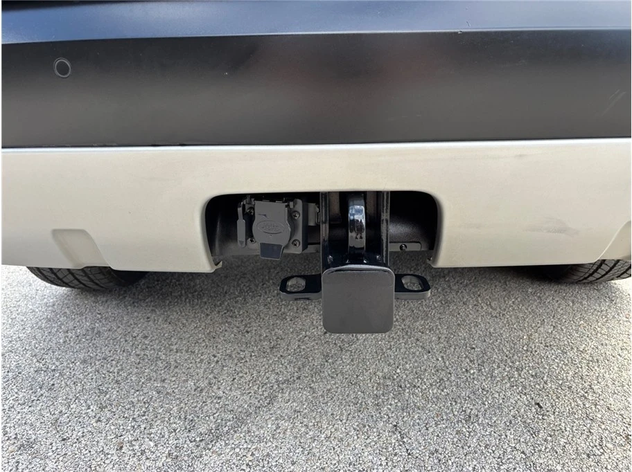 2018 Land Rover Discovery 5th Gen - Image 16 of 21