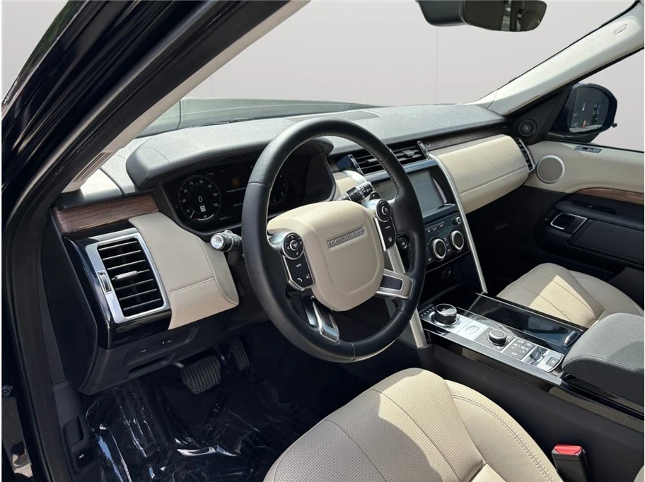 2018 Land Rover Discovery 5th Gen - Image 6 of 21