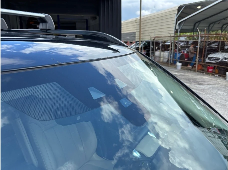 2018 Land Rover Discovery 5th Gen - Image 12 of 21