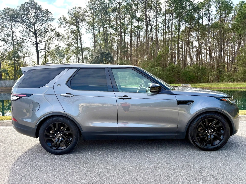 2018 Land Rover Discovery 5th Gen - Image 3 of 20