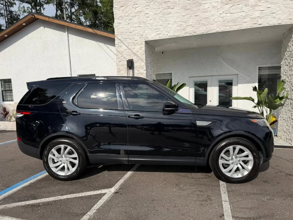 2018 Land Rover Discovery 5th Gen - Image 18 of 20