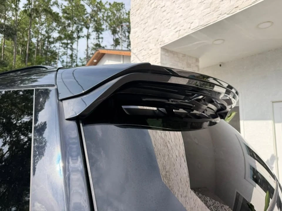 2018 Land Rover Discovery 5th Gen - Image 15 of 20