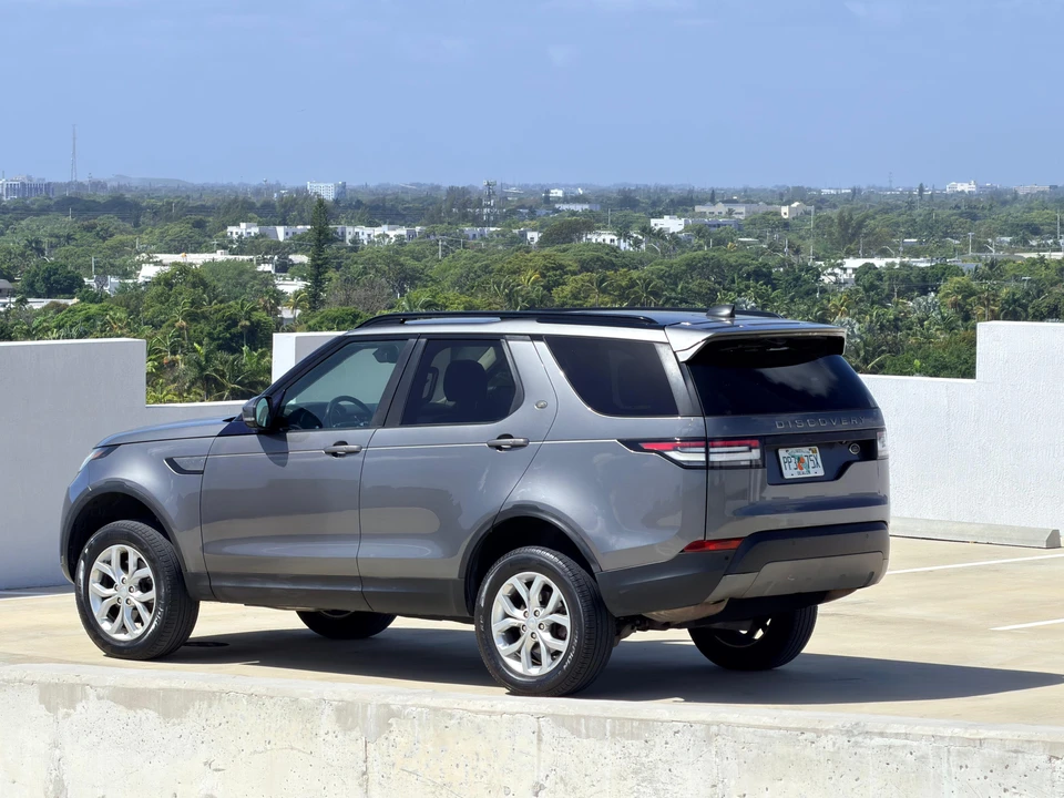 2018 Land Rover Discovery 5th Gen - Image 10 of 31