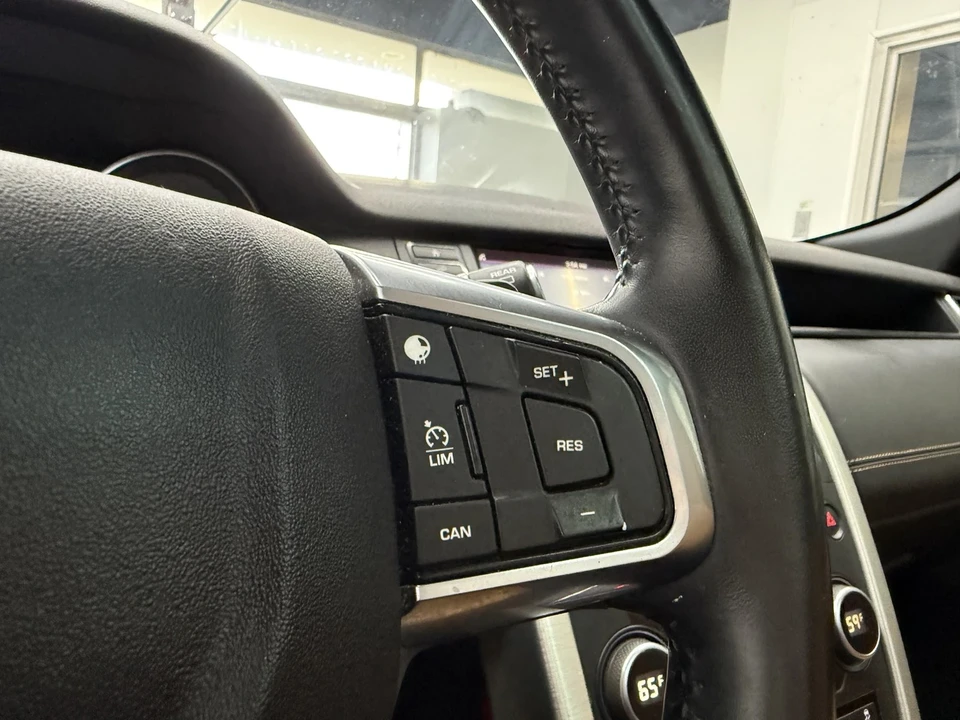 2018 Land Rover Discovery Sport - Image 17 of 21