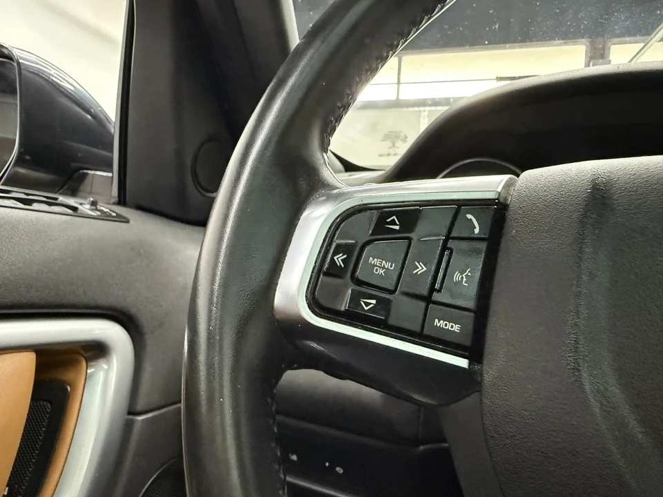 2018 Land Rover Discovery Sport - Image 16 of 21