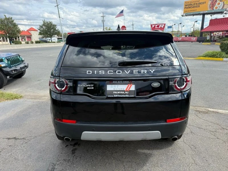 2018 Land Rover Discovery 5th Gen - Image 7 of 12