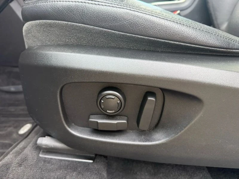 2018 Land Rover Discovery 5th Gen - Image 11 of 12