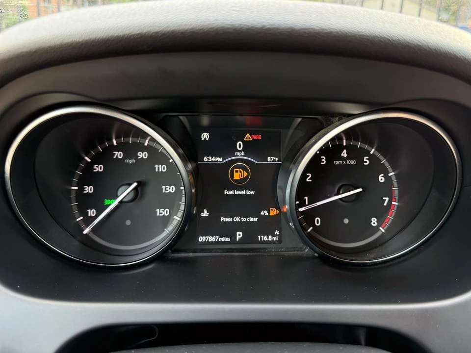 2018 Land Rover Discovery 5th Gen - Image 9 of 12