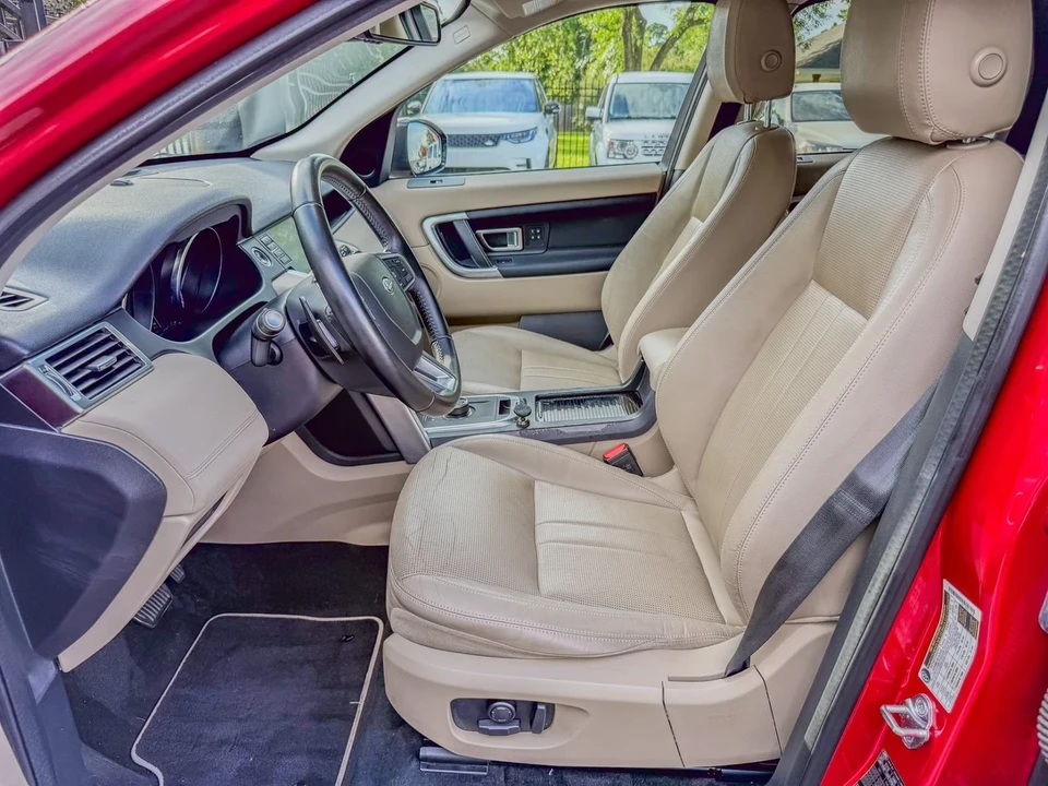 2018 Land Rover Discovery 5th Gen - Image 10 of 12