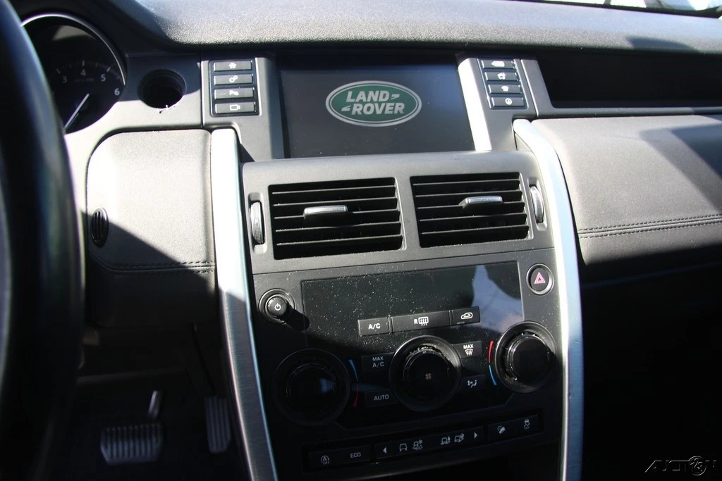 2018 Land Rover Discovery Sport - Image 16 of 21