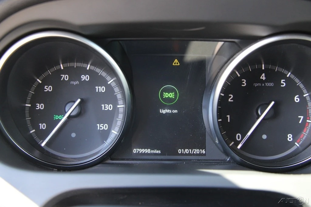 2018 Land Rover Discovery Sport - Image 14 of 21