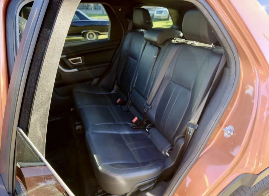 2018 Land Rover Discovery - Image 19 of 19