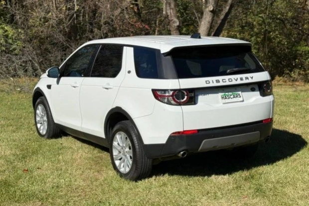 2018 Land Rover Discovery 5th Gen - Image 2 of 7