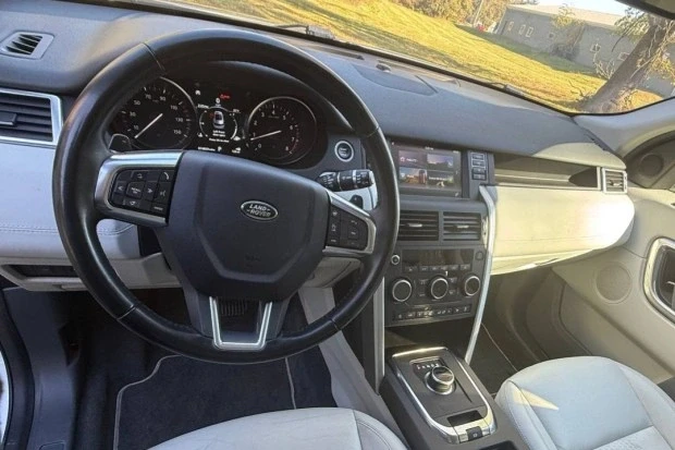 2018 Land Rover Discovery 5th Gen - Image 5 of 7