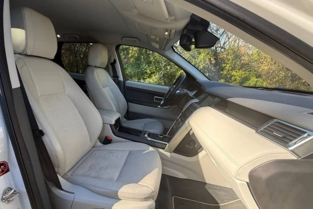 2018 Land Rover Discovery 5th Gen - Image 4 of 7